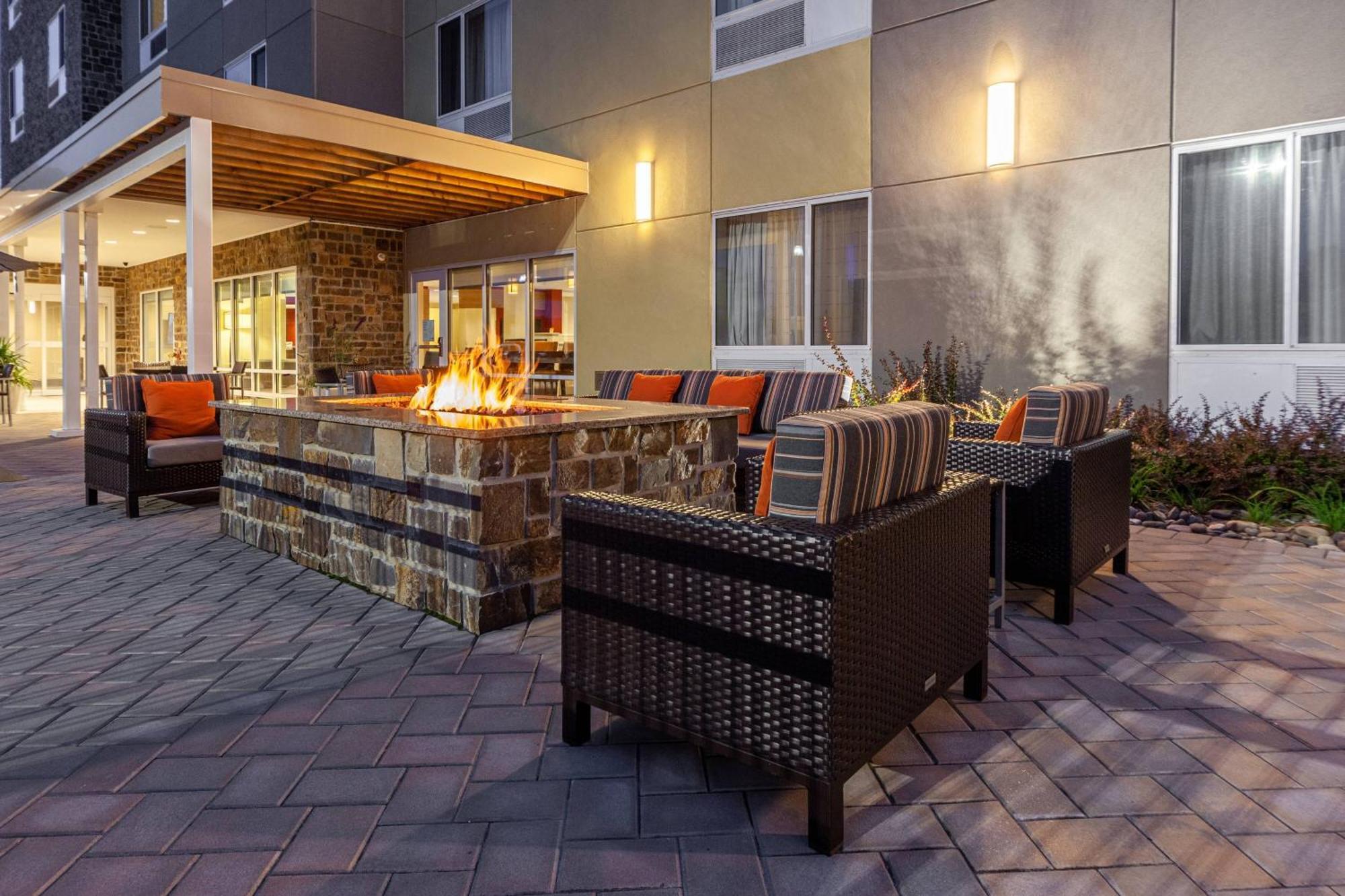 Towneplace Suites By Marriott Front Royal Exterior foto